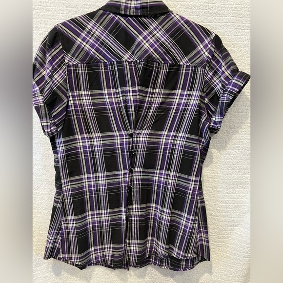 Button up short sleeve top - Picture 3 of 5